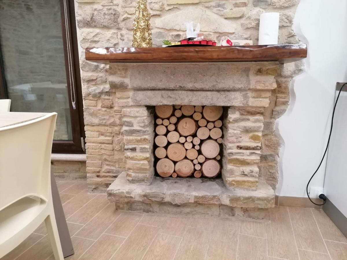 B&B Sotto Le Mura Pietra Montecorvino Екстериор снимка